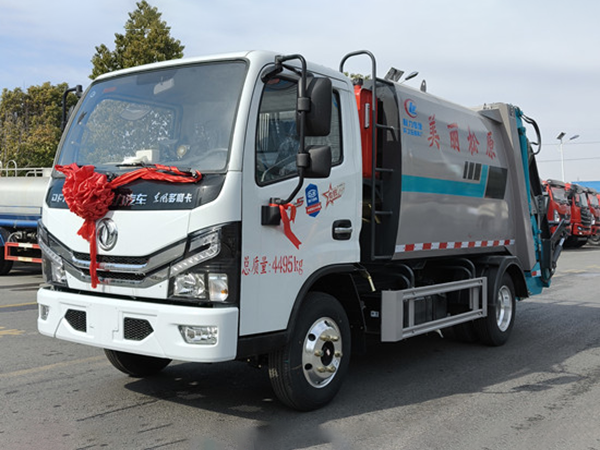 多利卡藍牌6方壓縮垃圾車-全柴132馬力