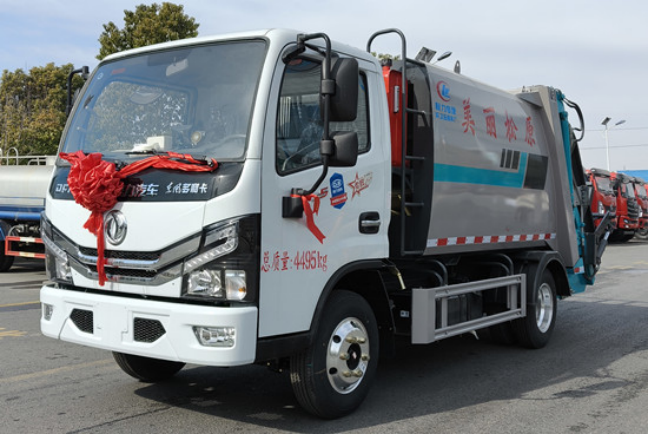 多利卡藍牌6方壓縮垃圾車-全柴132馬力